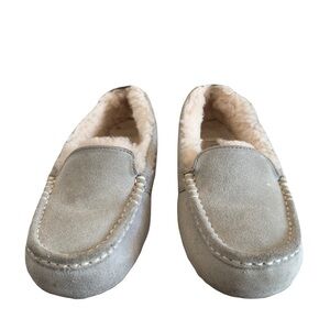 Women’s UGG Ansley slippers size 8